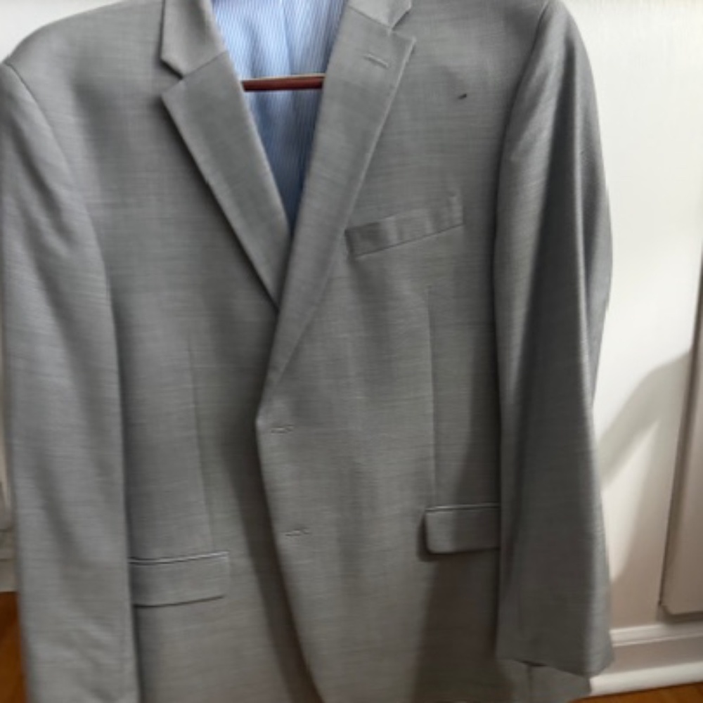 Tommy Hilfiger Men’s Suit – 46R Jacket & 40x30 Pants, Worn Once